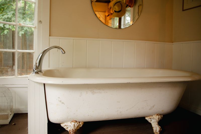 Vintage Style Tub